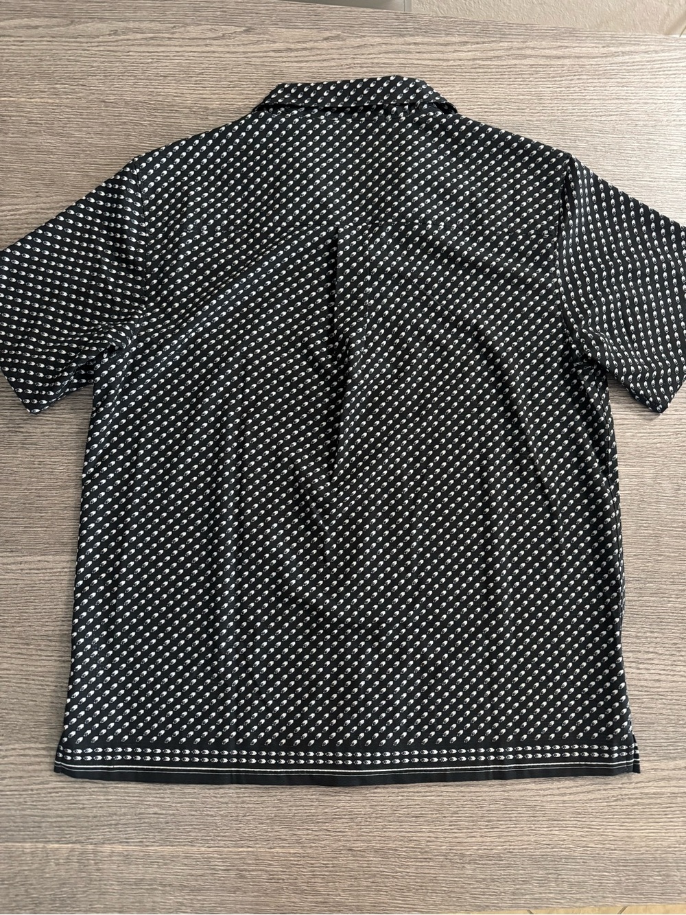 VRST Men’s Performance Resort Shirt Size M Pure Black Print Stretch New - Picture 5 of 5